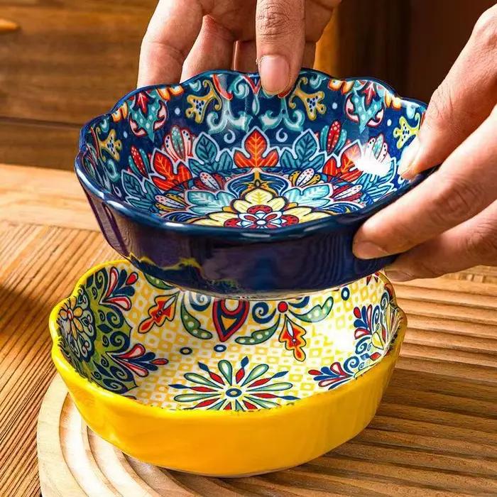 Bols en céramique à dentelle et motifs pour salade de fruits, desserts, œufs à la vapeur et pâtisserie avec couleurs variées pour la maison et les occasions spéciales