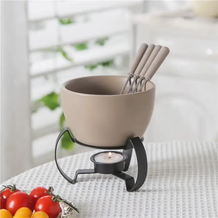 Ensemble de pot à fondue au chocolat avec fourchettes