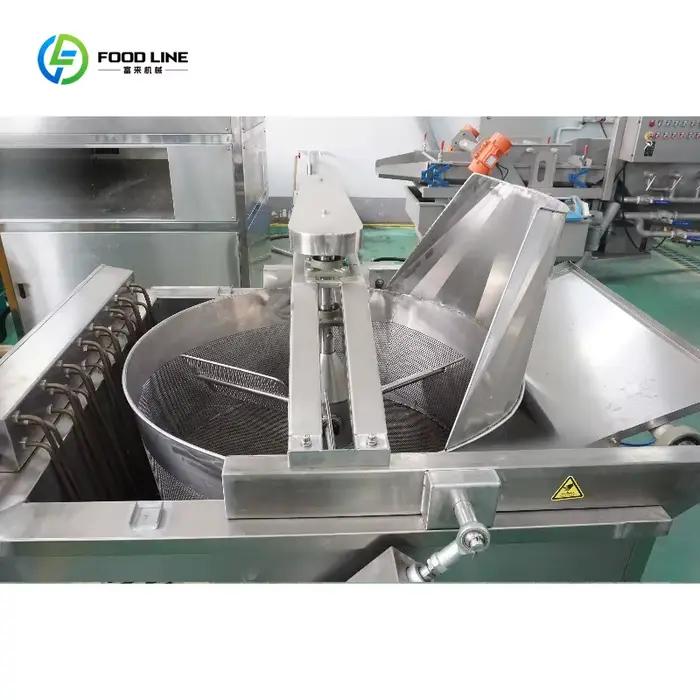 Nouveau Snacks industriels aliments Machine à frire automatique friteuse par lots pour pomme de terre banane plantain Chips cacahuète oignon frit