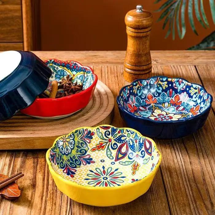 Bols en céramique à dentelle et motifs pour salade de fruits, desserts, œufs à la vapeur et pâtisserie avec couleurs variées pour la maison et les occasions spéciales