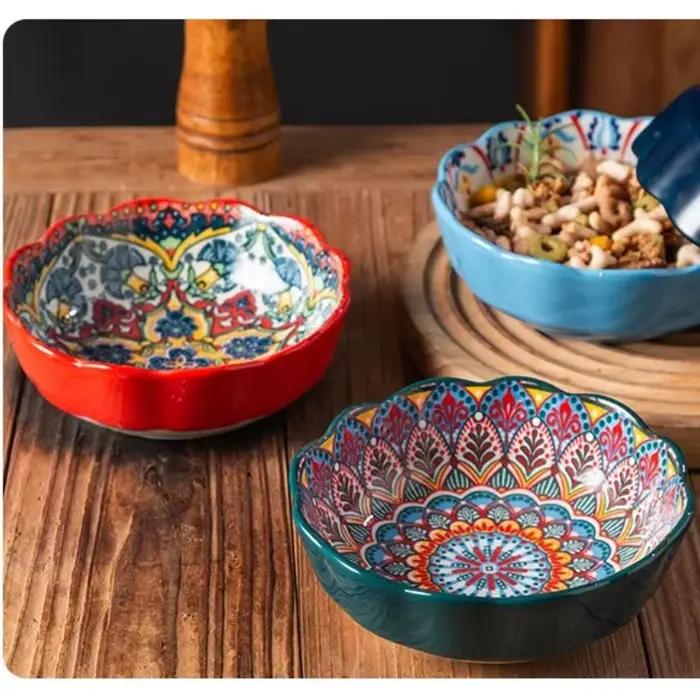 Bols en céramique à dentelle et motifs pour salade de fruits, desserts, œufs à la vapeur et pâtisserie avec couleurs variées pour la maison et les occasions spéciales