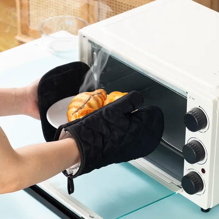 Gants en polyester pour four à micro-ondes