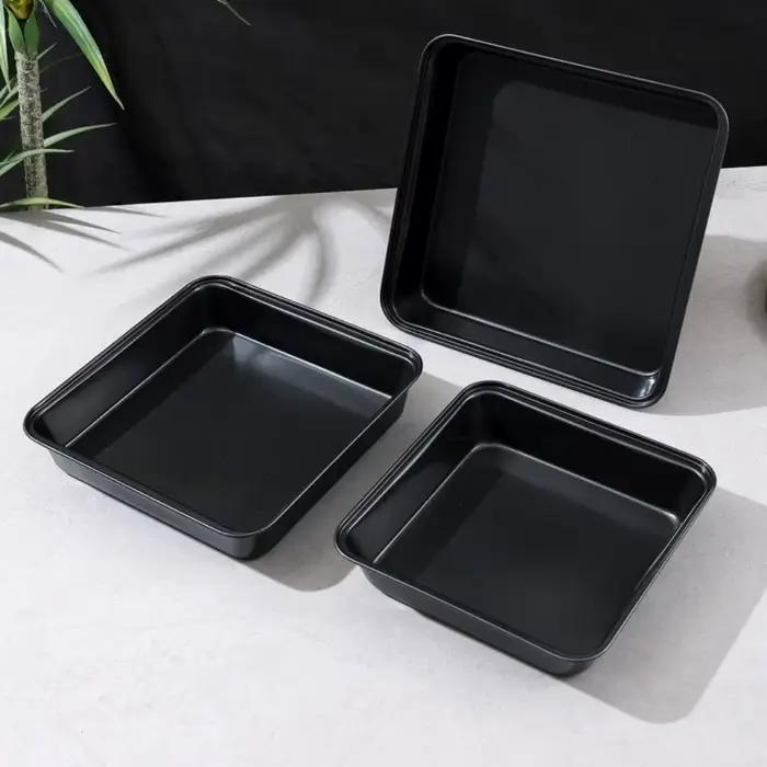 Moule à gâteau carré en acier au carbone résistant à la rouille pour brownies et lasagnes en plusieurs tailles et couleurs pour pâtissiers amateurs et professionnels